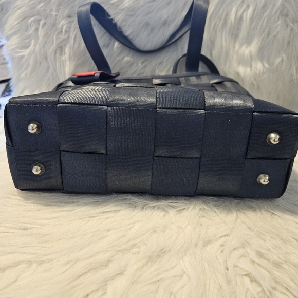 Harvey's The Original Seatbelt Bag Large Size Handbag - Picture 5 of 14